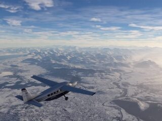 Microsoft Flight Simulator z wbudowanym sklepem z modami
