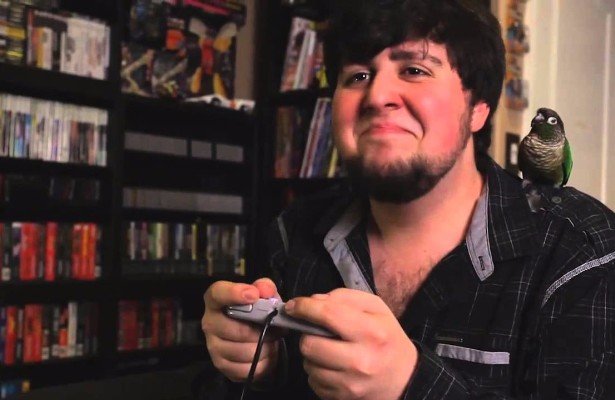 Yooka-Laylee: Twórcy usuwają z&nbsp;gry youtubera za&nbsp;rasistowskie komentarze