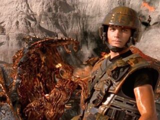 [Na marginesie] Robale kontratakują, żadnej litości nie&nbsp;czują