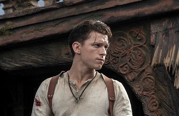 „Uncharted”: Tom Holland jako Nathan Drake na pierwszym zdjęciu