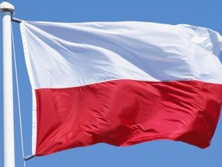 Dowód osobisty w telefonie. Już wkrótce ekran smartfona zastąpi plastik i papier