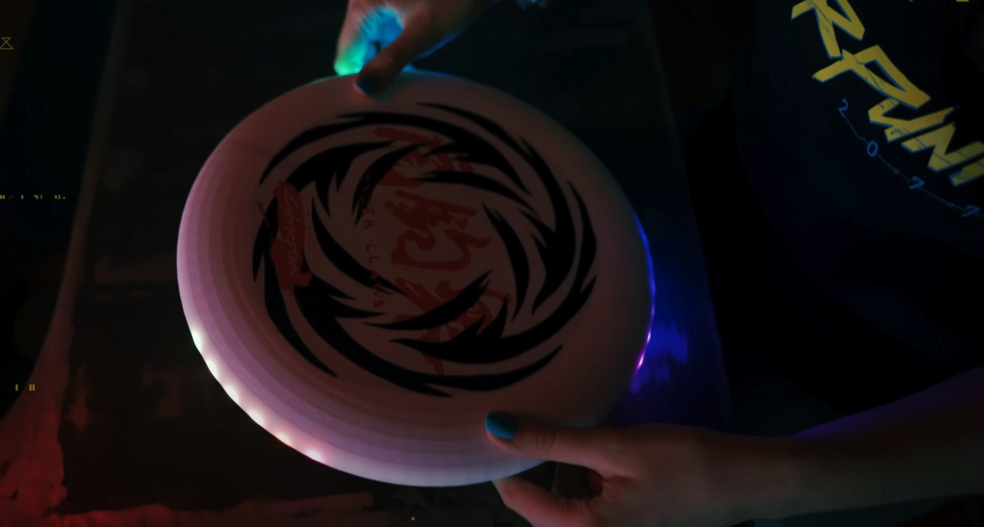 Cyberpunk 2077: Czekając na dodatek, pobawimy się frisbee
