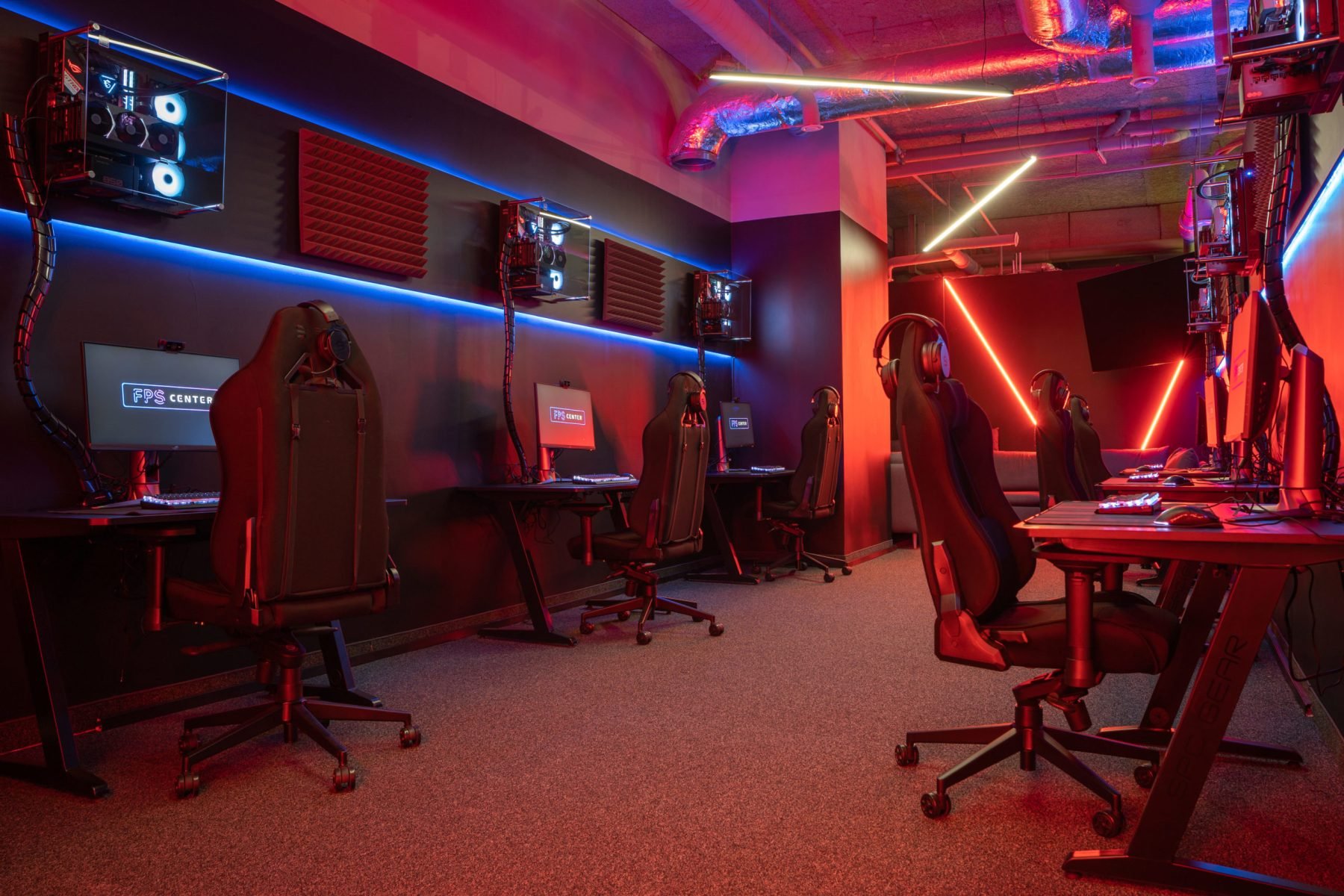 AMD udostępnia uchodźcom z Ukrainy nowoczesne studio w ramach Day Center