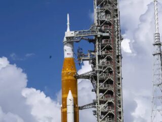 Start misji NASA Artemis odwołany