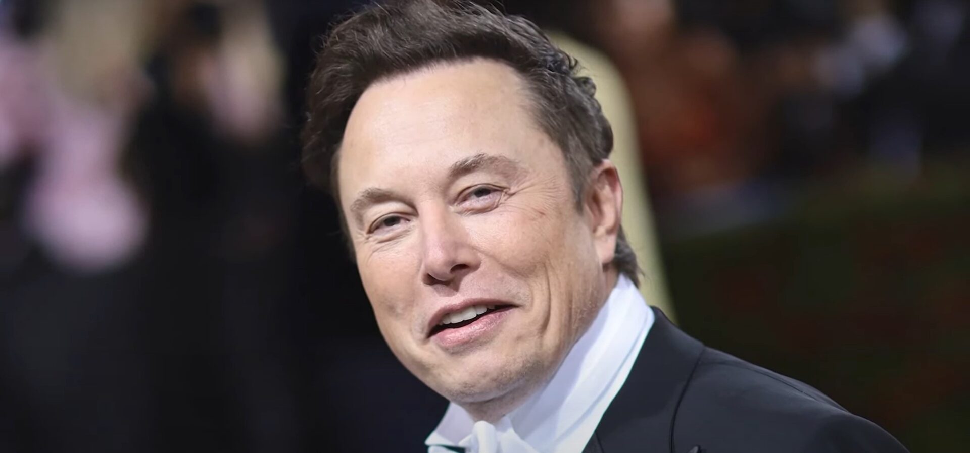 Elon Musk planuje zwolnić połowę pracowników Twittera