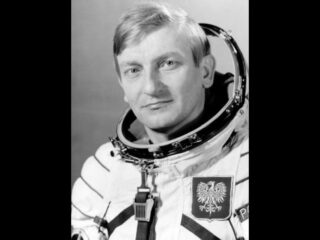 Zmarł Mirosław Hermaszewski – jedyny Polak, który&nbsp;był w&nbsp;kosmosie