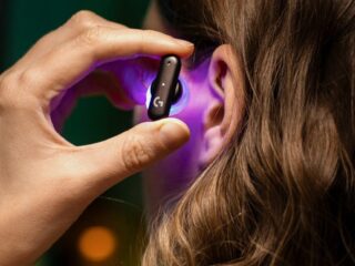 Logitech G Fits – test słuchawek. Hybryda przypłacona niedociągnięciami
