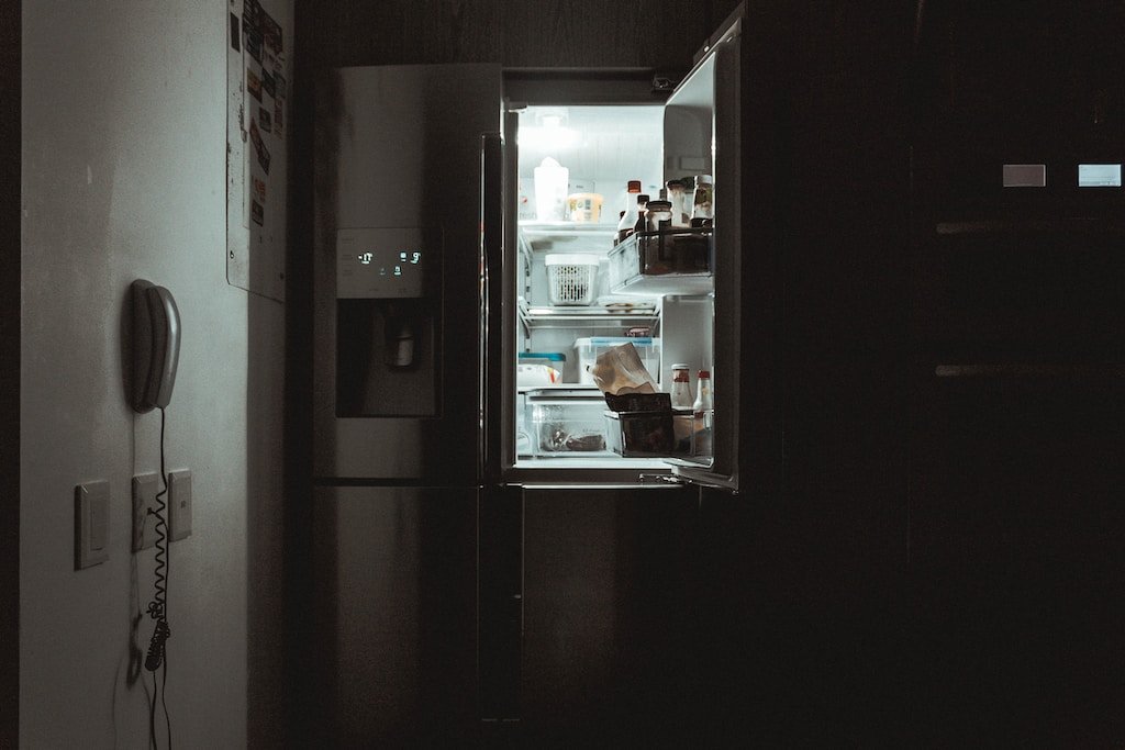Lodówka – Jedno z najważniejszych urządzeń AGD w domu