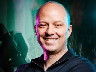 Główny scenarzysta Mass Effectów w chińskim NetEase. Poprowadzi nowe studio