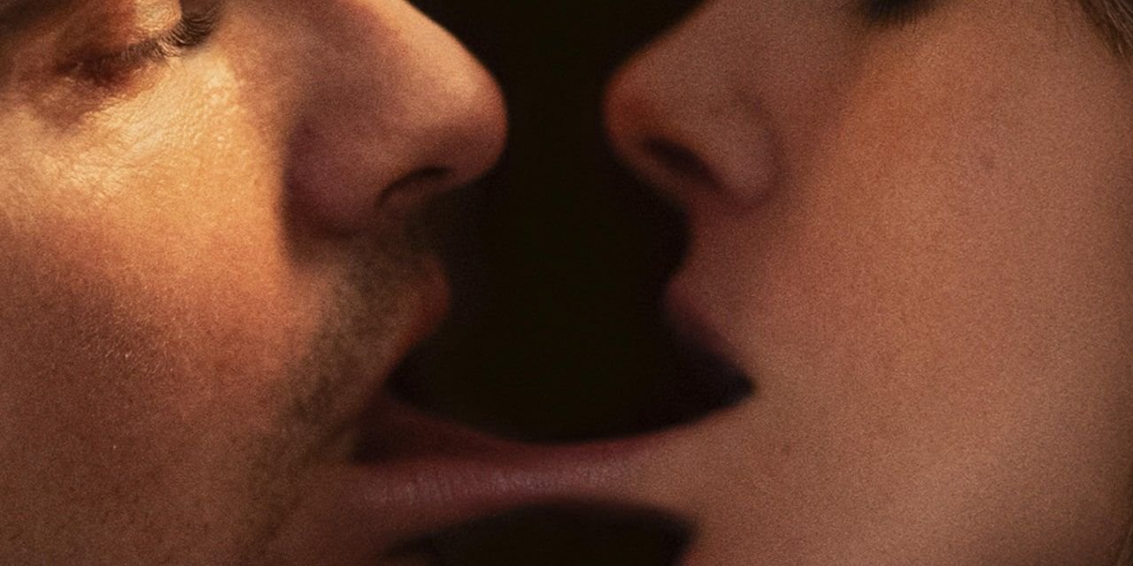 „Together” to najpewniej najzabawniejszy horror od dawna i to absolutnie żadna wada [RECENZJA]