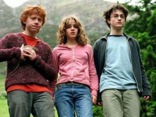 „Harry Potter i Przeklęte Dziecko” nigdy nie doczeka się ekranizacji? Reżyser filmów obarczył winą J.K. Rowling