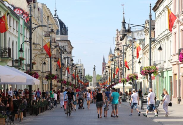 Słynna ulica Piotrkowska, czyli turystyczne serce Łodzi