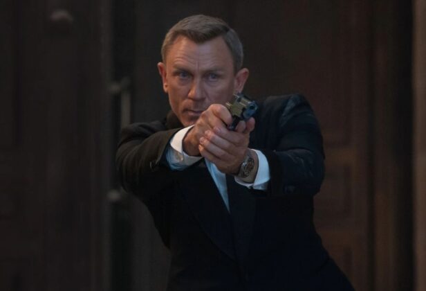 Najpierw Amazon pozbawił Jamesa Bonda jego charakterystycznego atrybutu, a teraz po cichu stara się to naprawić. Agent 007 nadal jednak pozostaje bezbronny