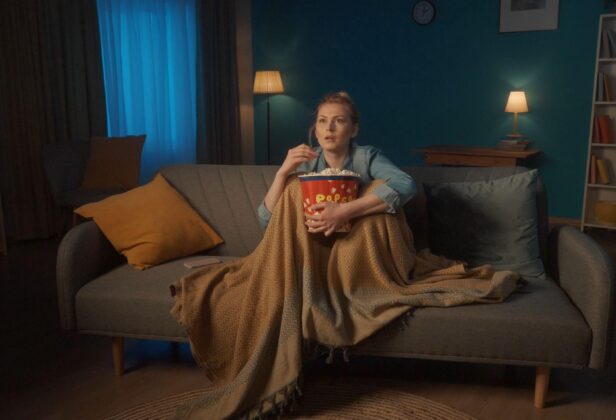 Najlepsze horrory dostępne na Netfliksie – co warto przygotować na jesień?