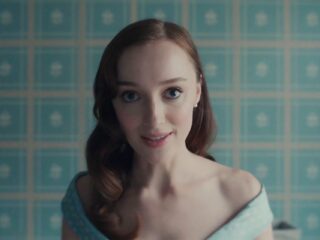 „Rocznica” – recenzja filmu. Hollywoodzki debiut Jana Komasy to odważna przestroga nie tylko dla USA