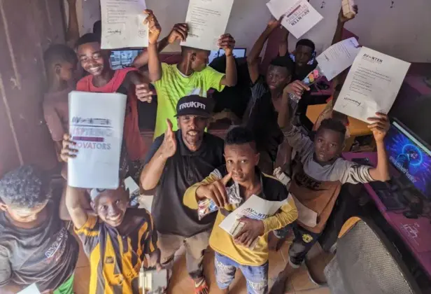 Gracz dostał GTX-a 1080 Ti&nbsp;i&nbsp;uszczęśliwił dzieci w&nbsp;Jemenie. Poruszająca historia pokazuje wsparcie społeczności