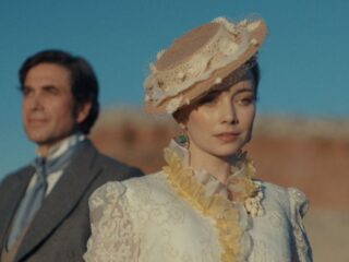 Filmowa „Lalka” ma datę premiery. Kamila Urzędowska i Marcin Dorociński na nowych zdjęciach z planu