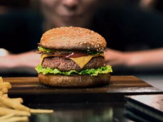 Ekipa z Łodzi znów chce zrobić milionowy hit. Widziałem Cooking Simulator 2 w akcji [TYLKO U NAS]