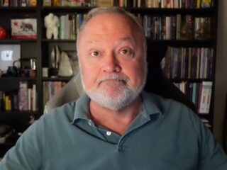 „Kłótnie stały się agresywne.” Ojciec Fallouta narzeka na&nbsp;graczy i&nbsp;twierdzi, że&nbsp;ludzie odchodzą z&nbsp;branży gier przez&nbsp;coraz większą toksyczność