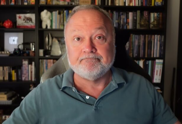 „Kłótnie stały się agresywne.” Ojciec Fallouta narzeka na&nbsp;graczy i&nbsp;twierdzi, że&nbsp;ludzie odchodzą z&nbsp;branży gier przez&nbsp;coraz większą toksyczność