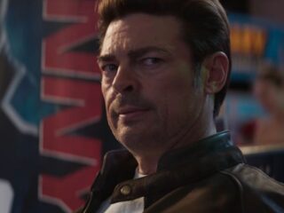 Karl Urban jako Johnny Cage wkracza do&nbsp;gry. Zobaczcie nowy zwiastun „Mortal Kombat 2”