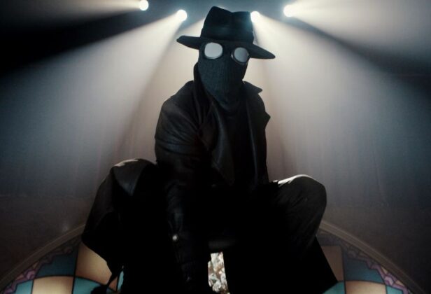 Nicolas Cage to&nbsp;idealny Spider-Man Noir? Zobaczcie nowe zdjęcia z&nbsp;mrocznego serialu Amazonu