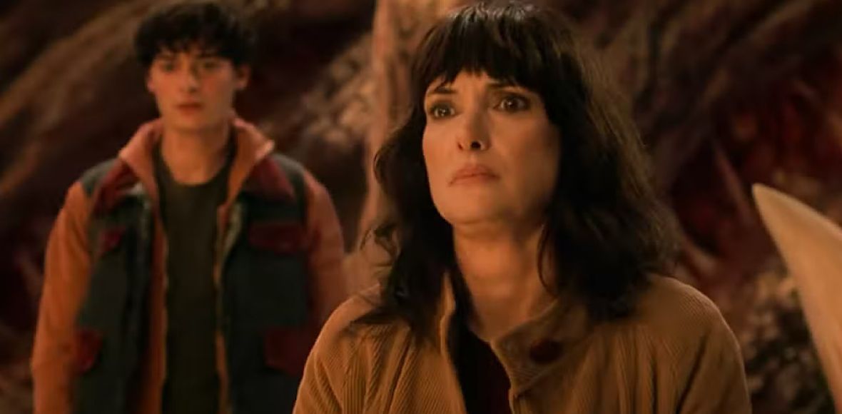 Z&nbsp;Hawkins do&nbsp;Akademii Nevermore. Serialowa Joyce w&nbsp;obsadzie 3. sezonu „Wednesday”