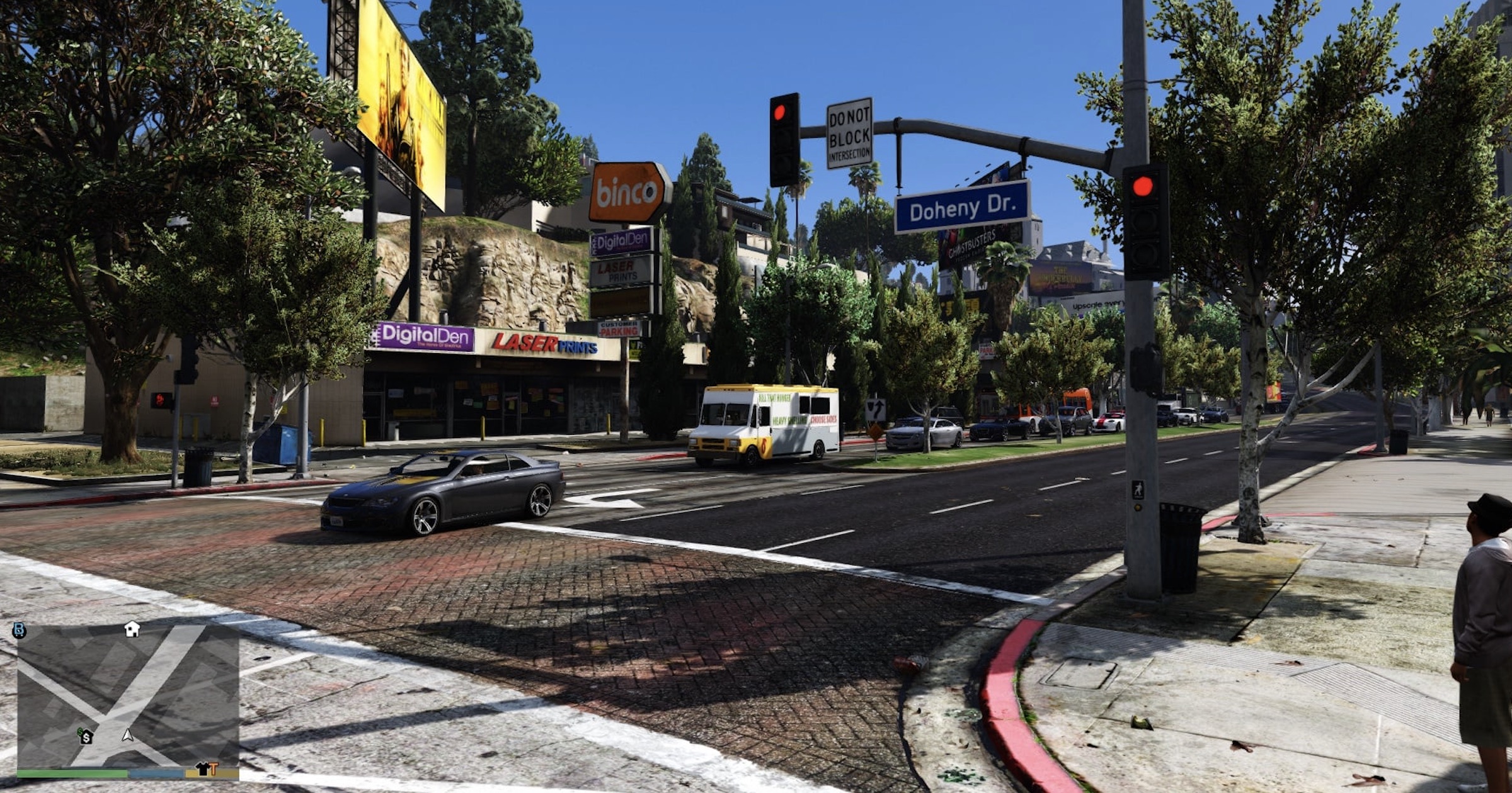 Ten gigamod do&nbsp;GTA 5 sprawia, że&nbsp;Los Santos wygląda bardziej szczegółowo niż kiedykolwiek. 20 tys. dodatkowych obiektów, usprawnienia ruchu ulicznego i&nbsp;nie&nbsp;tylko