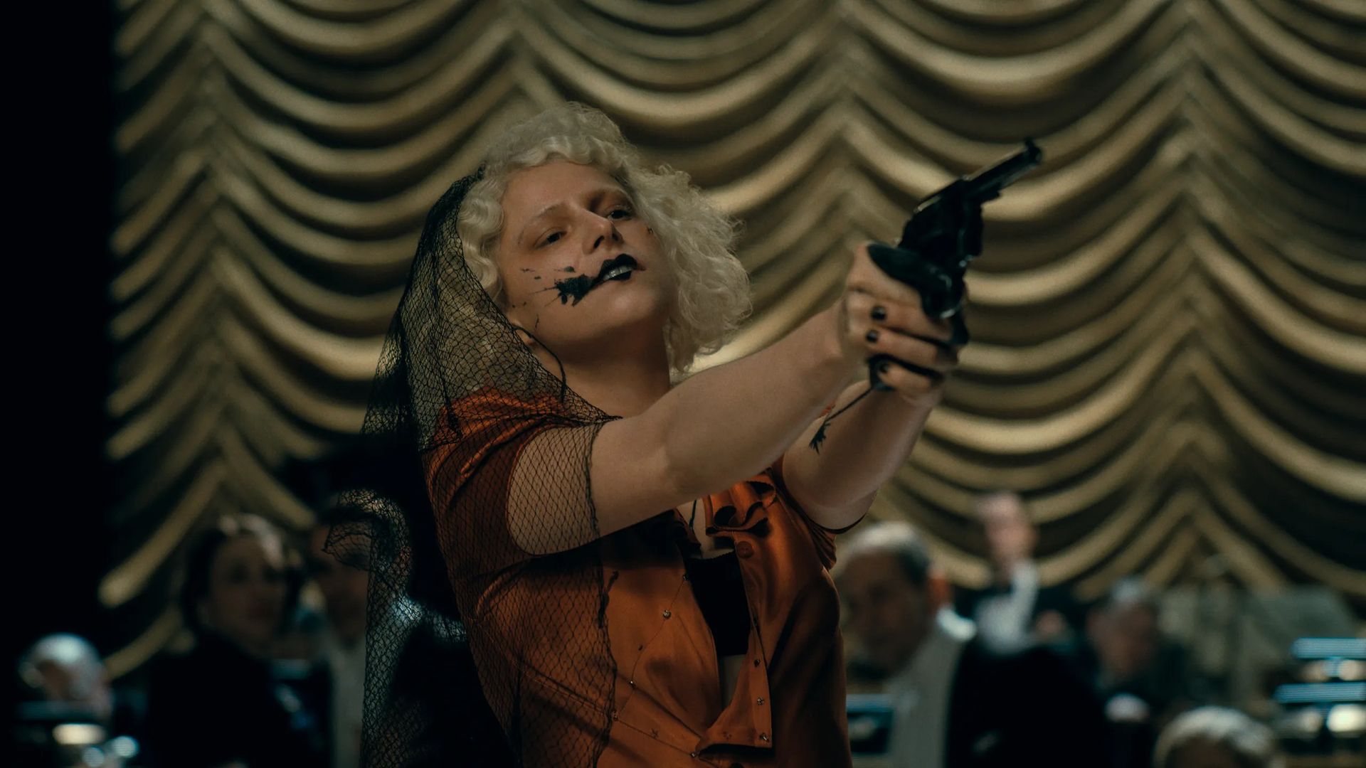 „Panna młoda!” – recenzja filmu. Bonnie i&nbsp;Clyde z&nbsp;AliExpress