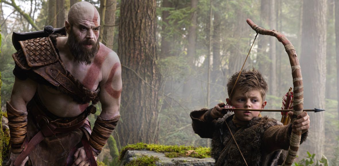 „Głupi i&nbsp;głupszy, edycja God of War”. Twórca gry wyśmiewa pierwsze zdjęcie z&nbsp;serialu Amazonu