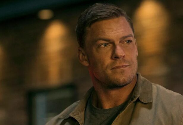 Widzowie są&nbsp;zmęczeni filmami w&nbsp;stylu Marvela? Gwiazda „Reachera” o&nbsp;problemach współczesnego kina