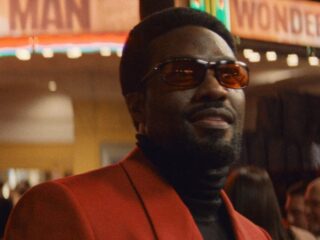 Miał być porażką, a&nbsp;okazał się powiewem świeżości. Disney zamówił 2. sezon „Wonder Man”