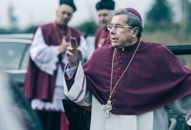 Smarzowski opowie o&nbsp;słowiańskim weselu i&nbsp;chrzcie Polski. Najdroższy film w&nbsp;historii polskiego kina zostanie podzielony na&nbsp;2 części