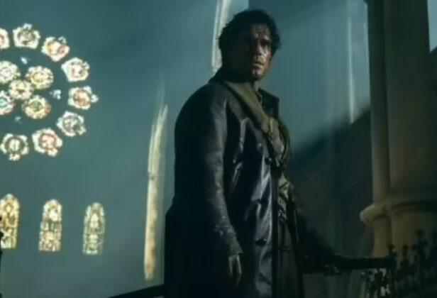 Henry Cavill jako Connor MacLeod. Nowe zdjęcia z&nbsp;planu „Nieśmiertelnego”