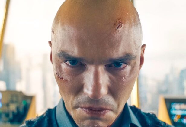 „Superman: Man of Tomorrow” na&nbsp;nowym oficjalnym zdjęciu. Lex Luthor w&nbsp;kultowym pancerzu