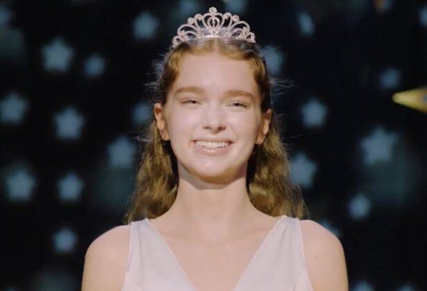 Krwawy bal maturalny we&nbsp;współczesnym wydaniu. Serial „Carrie” na&nbsp;pierwszym zwiastunie i&nbsp;z&nbsp;datą premiery