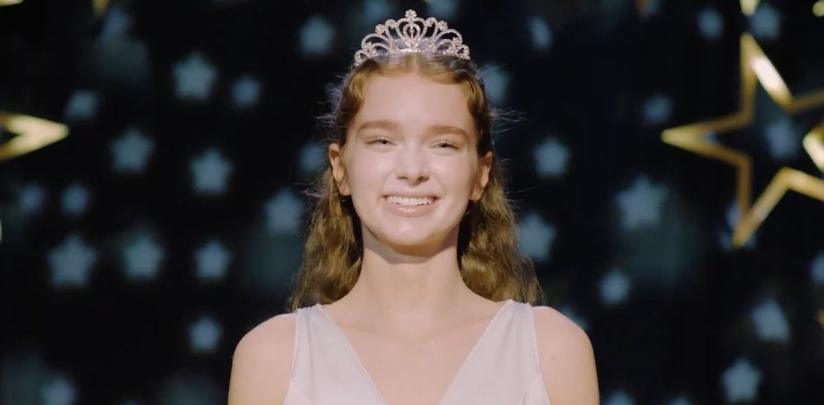 Krwawy bal maturalny we&nbsp;współczesnym wydaniu. Serial „Carrie” na&nbsp;pierwszym zwiastunie i&nbsp;z&nbsp;datą premiery