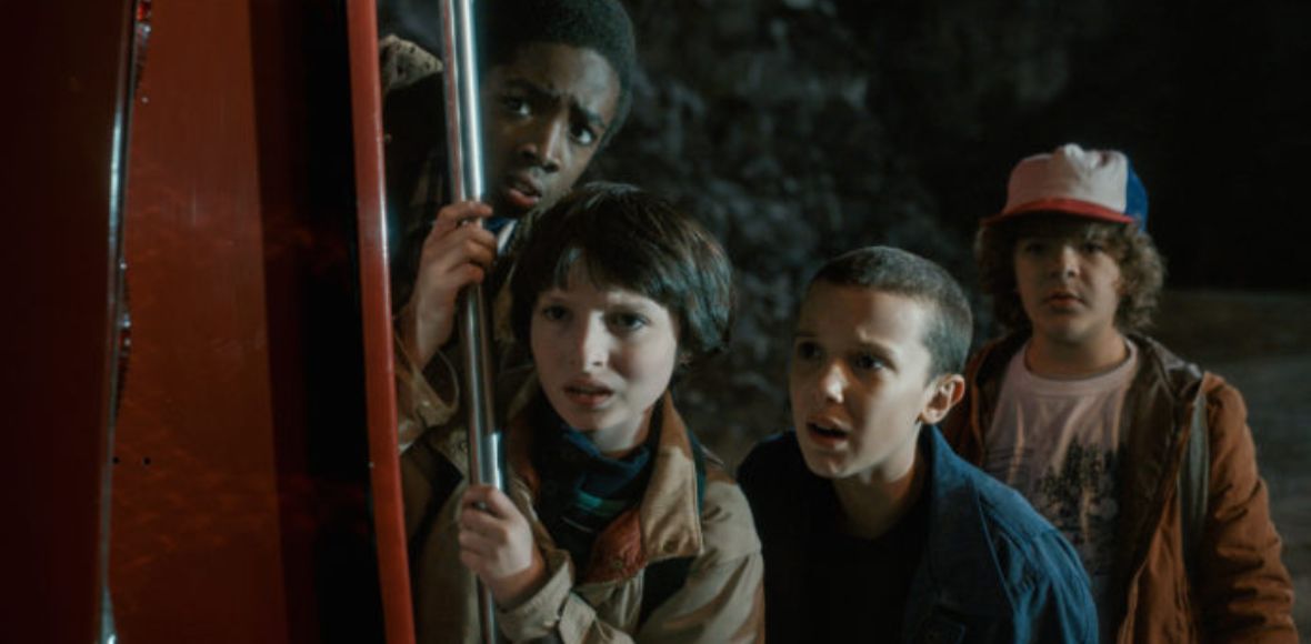 „Stranger Things” kończy 10 lat! Netflix przygotował wyjątkową wersję serialu na&nbsp;rocznicę