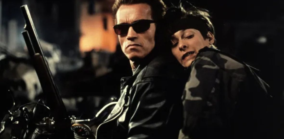 „Terminator 2: Dzień sądu” wraca do&nbsp;kin z&nbsp;okazji 35. rocznicy premiery. James Cameron żartuje ze&nbsp;spoilerów o&nbsp;walce z&nbsp;AI