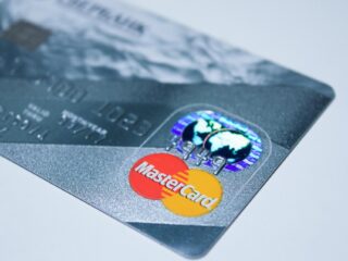 Przyszłość elastyczności finansowej: dlaczego użytkownicy rezygnują z&nbsp;tradycyjnych kart
