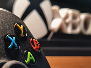 Microsoft testuje „darmowy” Xbox Cloud Gaming z&nbsp;reklamami. Specjalne zasady mają sprawić, że&nbsp;jakość usług nie&nbsp;spadnie