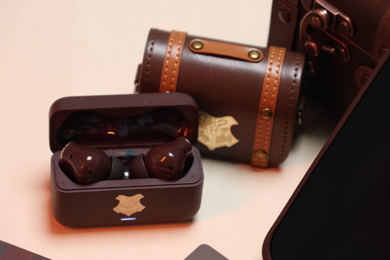 realme 16 Pro 5G Harry Potter Edition