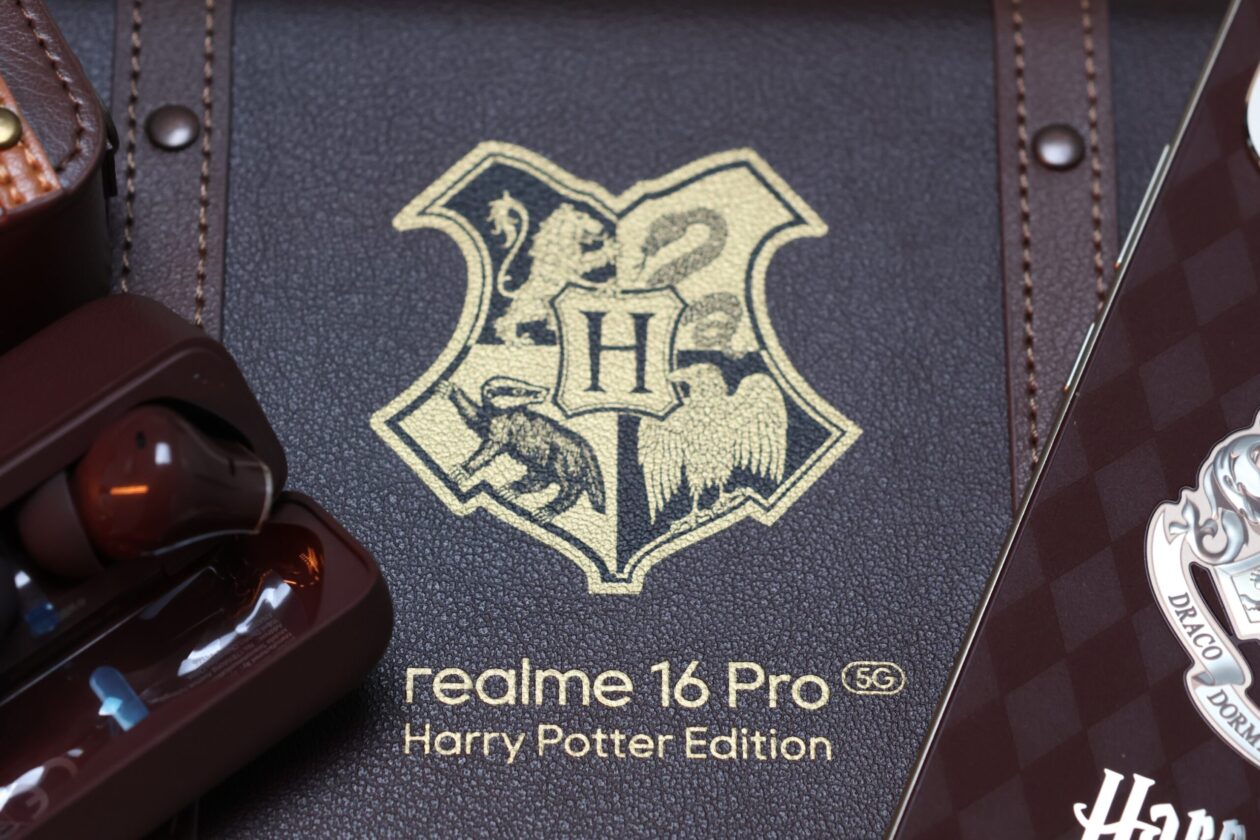 realme 16 Pro 5G Harry Potter Edition