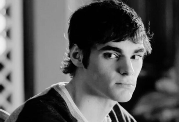 Nie&nbsp;żyje gwiazdor „Breaking Bad”. RJ Mitte, serialowy Walter Jr., miał 34 lata